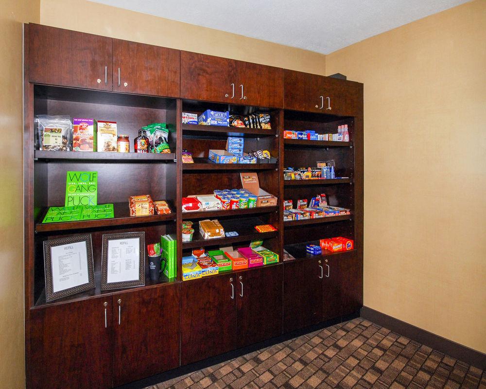 Cambria Hotel Akron - Canton Airport Uniontown Екстер'єр фото