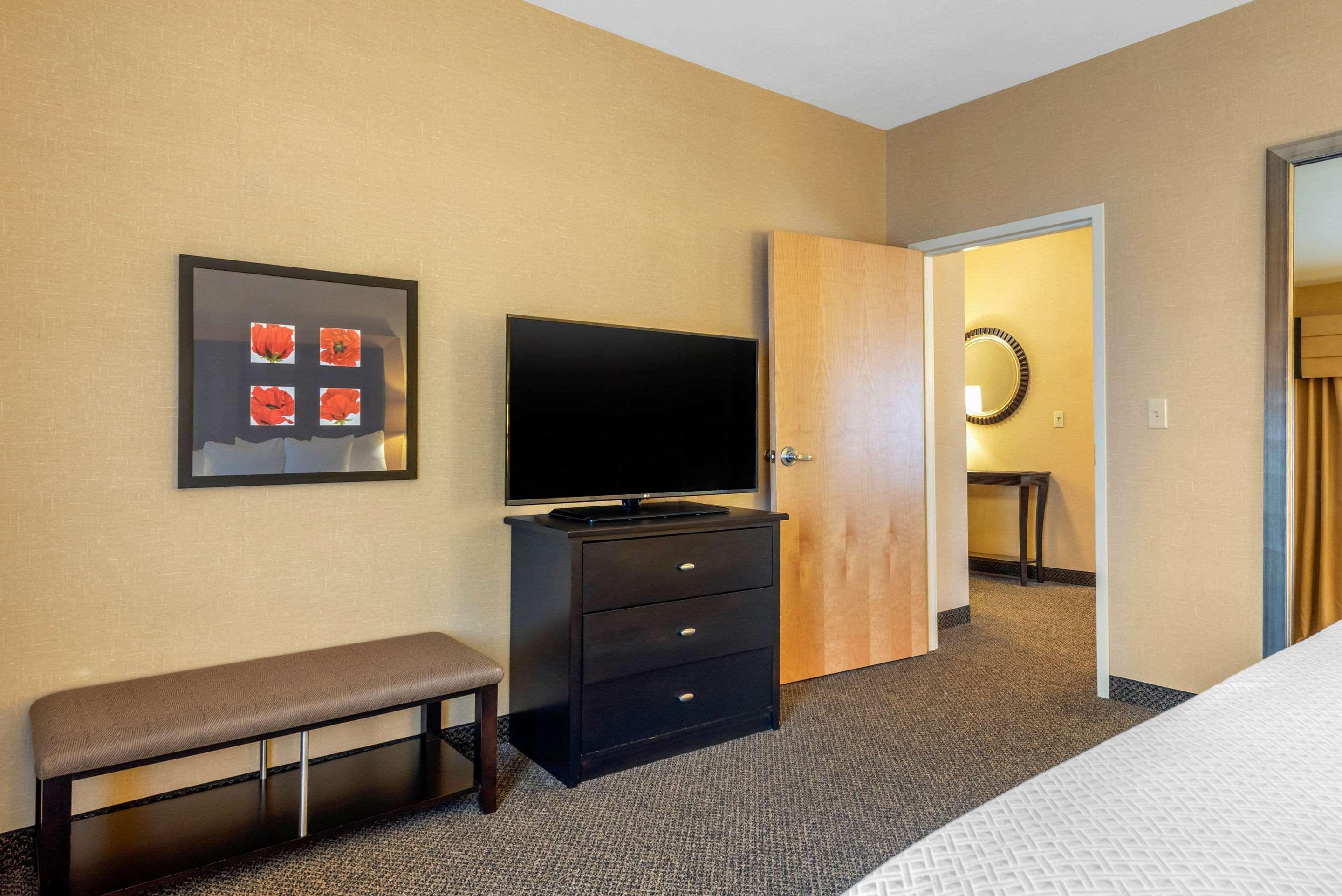 Cambria Hotel Akron - Canton Airport Uniontown Екстер'єр фото