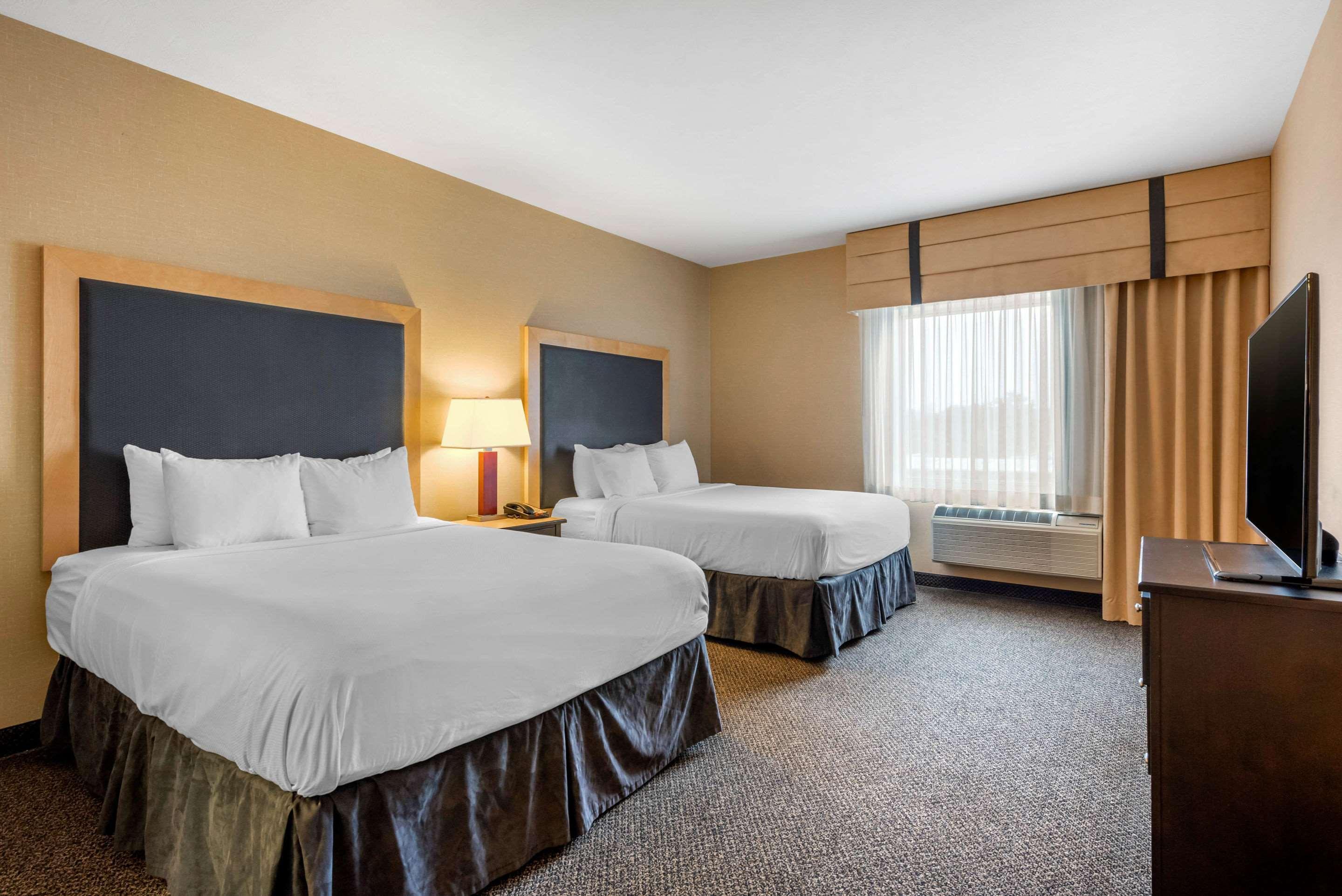 Cambria Hotel Akron - Canton Airport Uniontown Екстер'єр фото