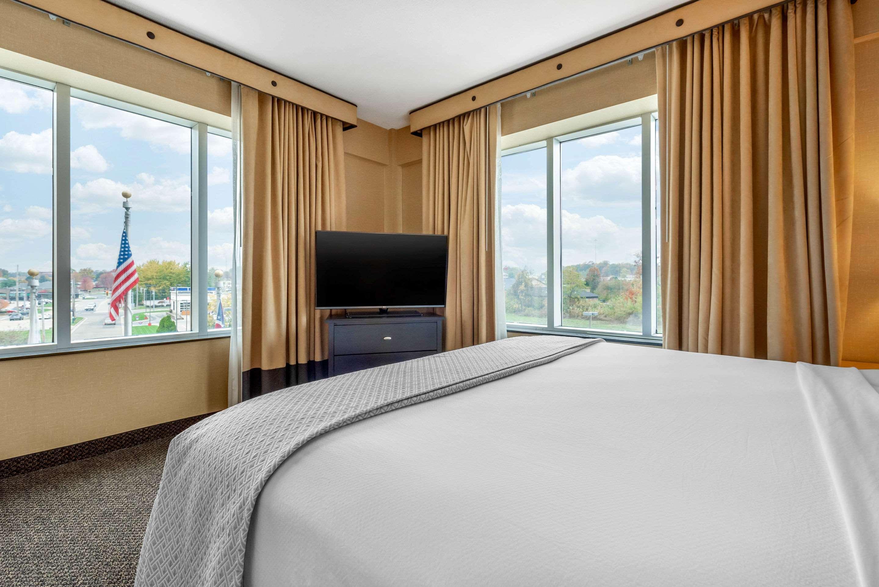 Cambria Hotel Akron - Canton Airport Uniontown Екстер'єр фото