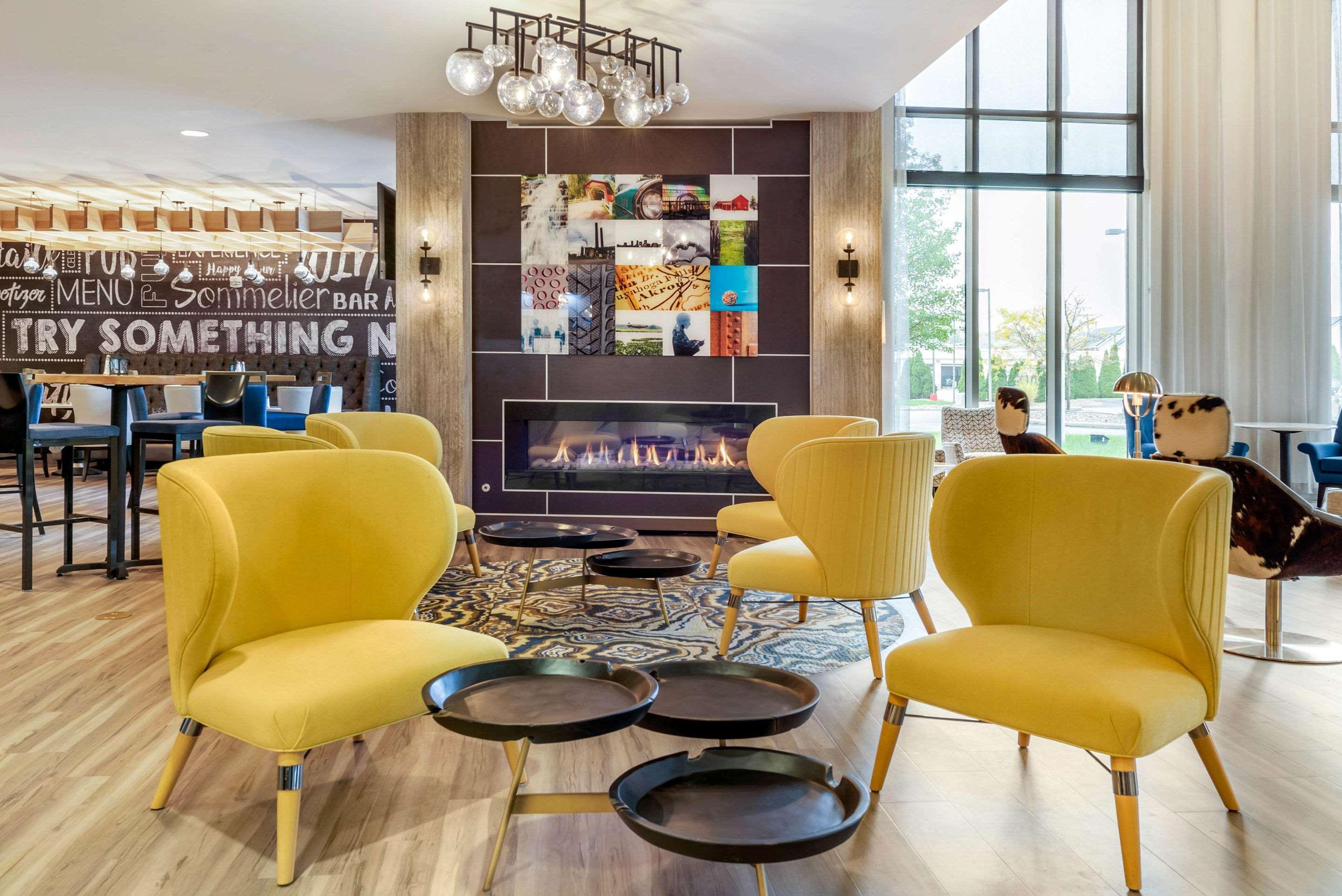 Cambria Hotel Akron - Canton Airport Uniontown Екстер'єр фото