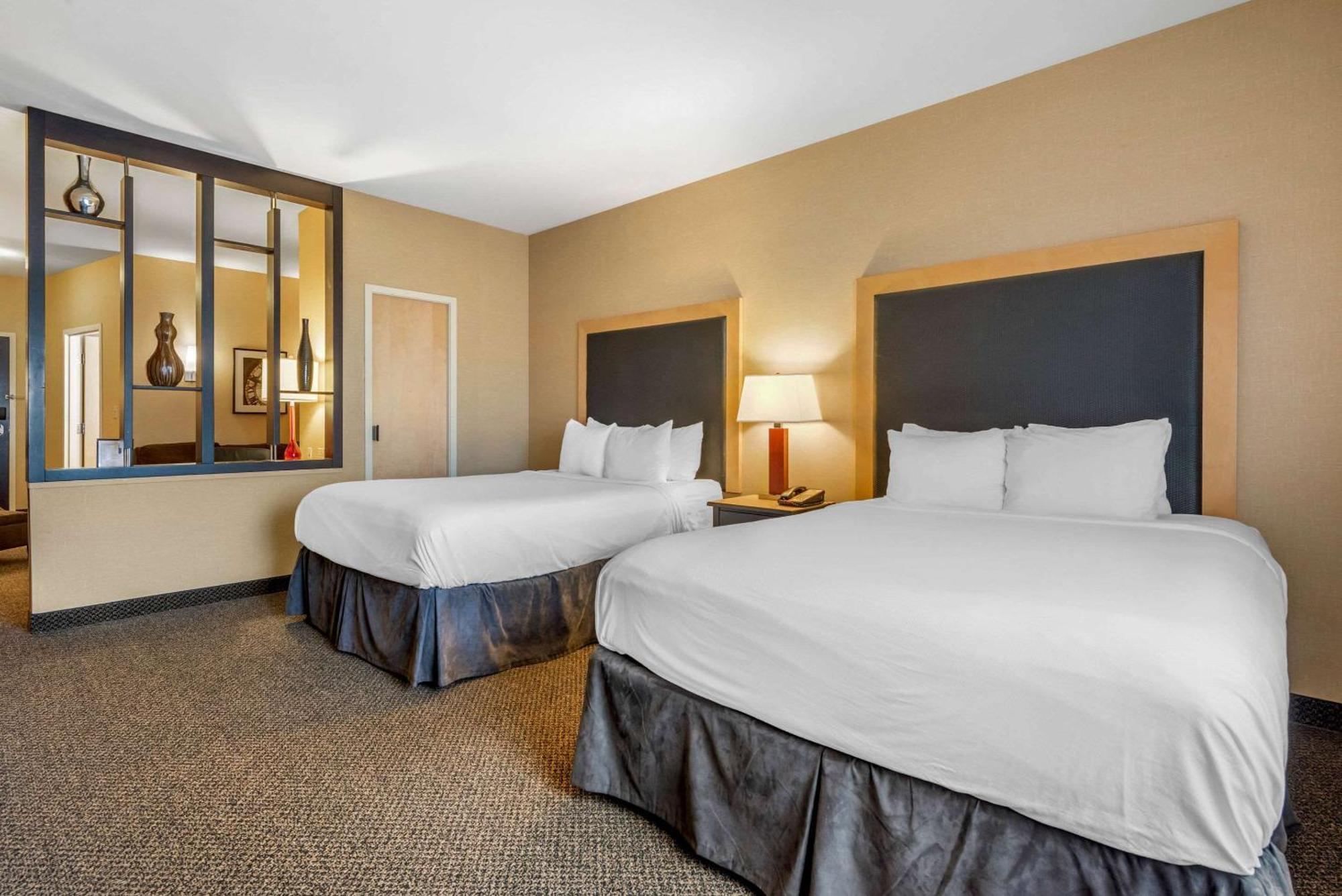 Cambria Hotel Akron - Canton Airport Uniontown Екстер'єр фото